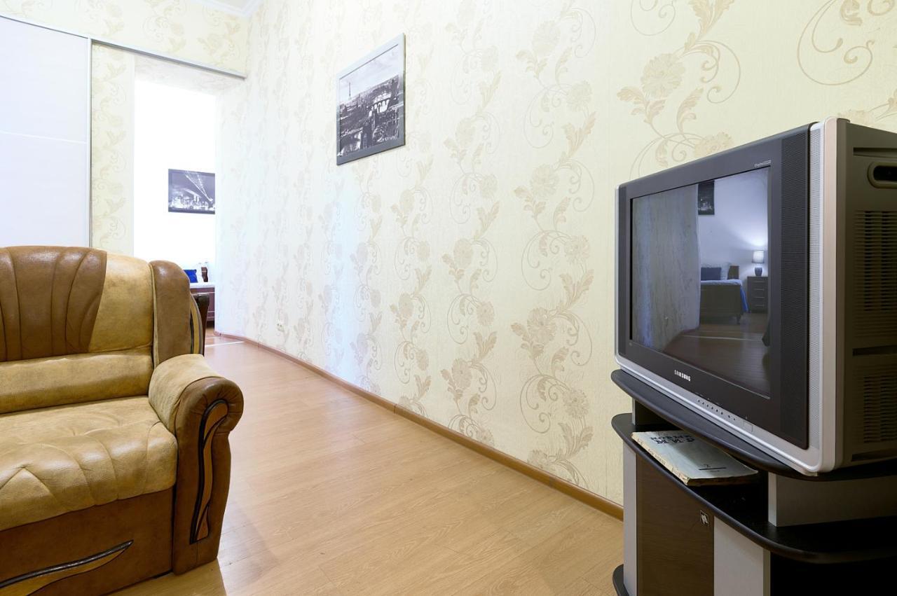 S12-58 Modern Aparthotel With Two 2Bedrooms In Central Kiev - Bessarabska Squere - Gulliver Mall - Olympic Stadium - Palace Of Sports - Saksahanskoho St, 12Б Exterior foto